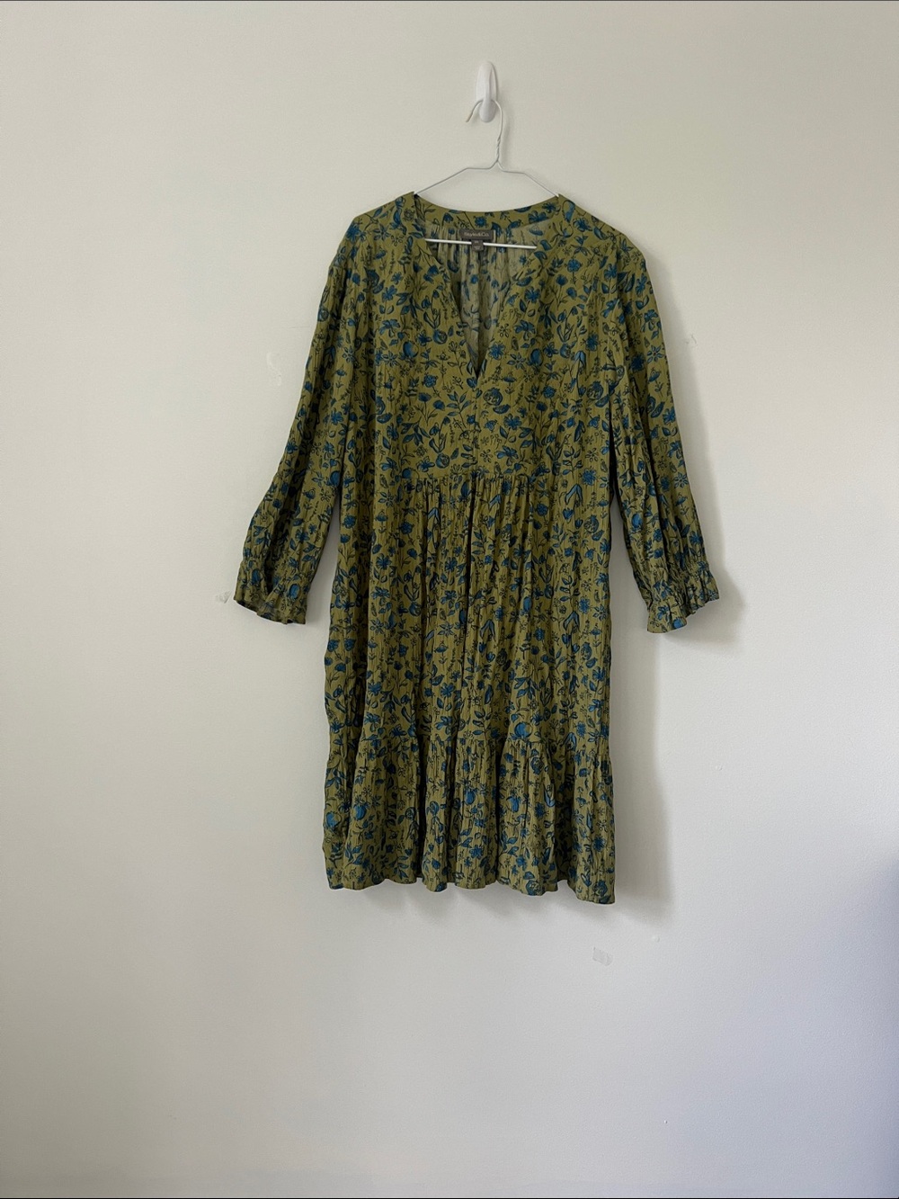 Style & Co. Olive Green Floral Tiered V-Neck Dress with Blue Print